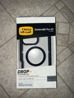 OtterBox Defender Pro XT Case for iPhone 16 Pro Max - Black/Clear